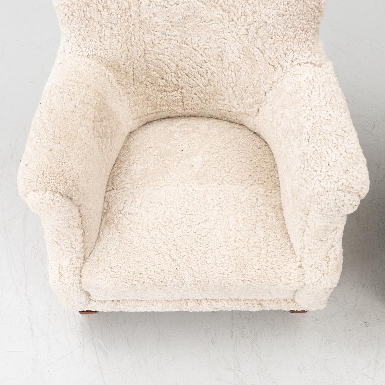 Pair of armchairs, Swedish Modern, mid-20th century.
