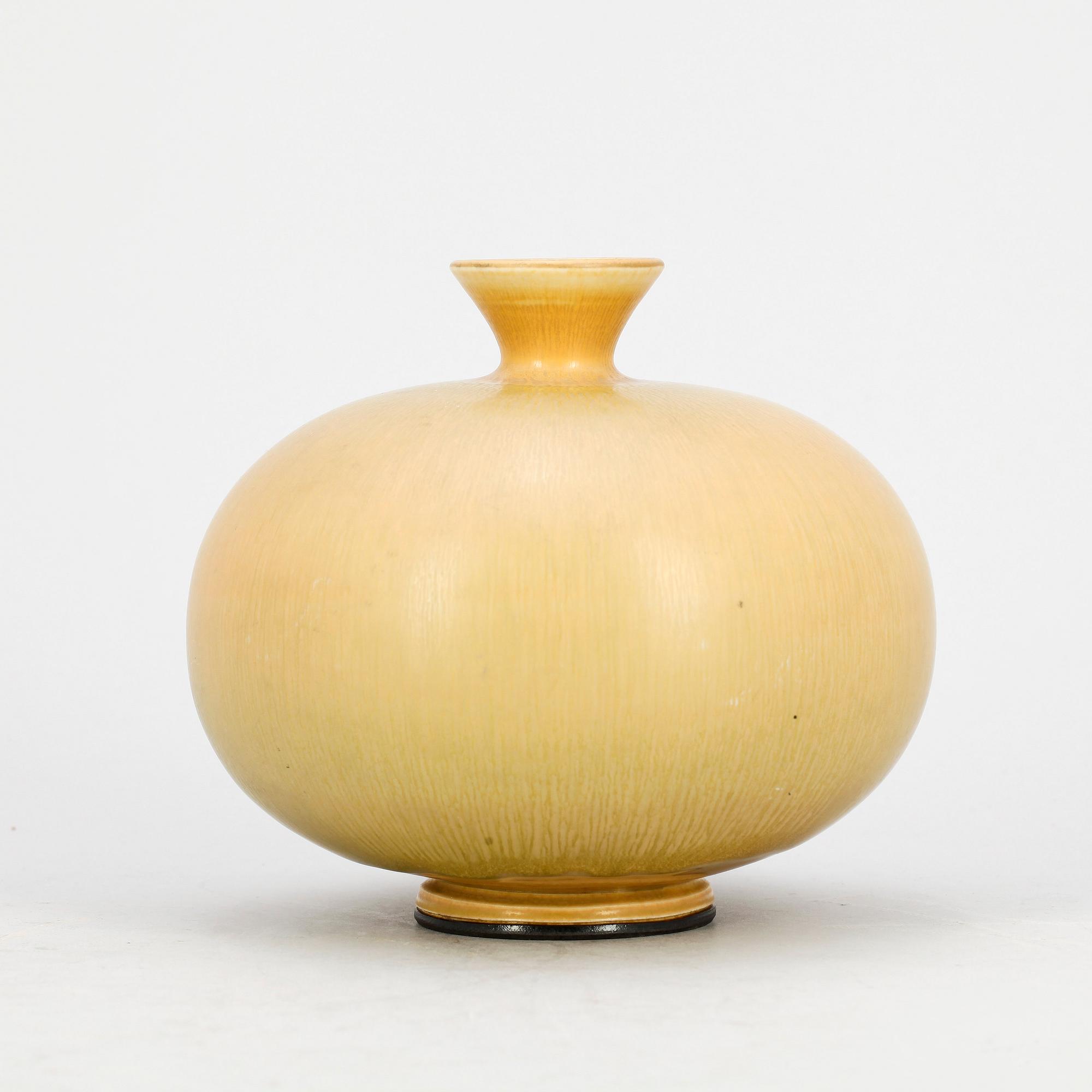 VAS, stengods, Berndt Friberg Gustavsberg. Sign.