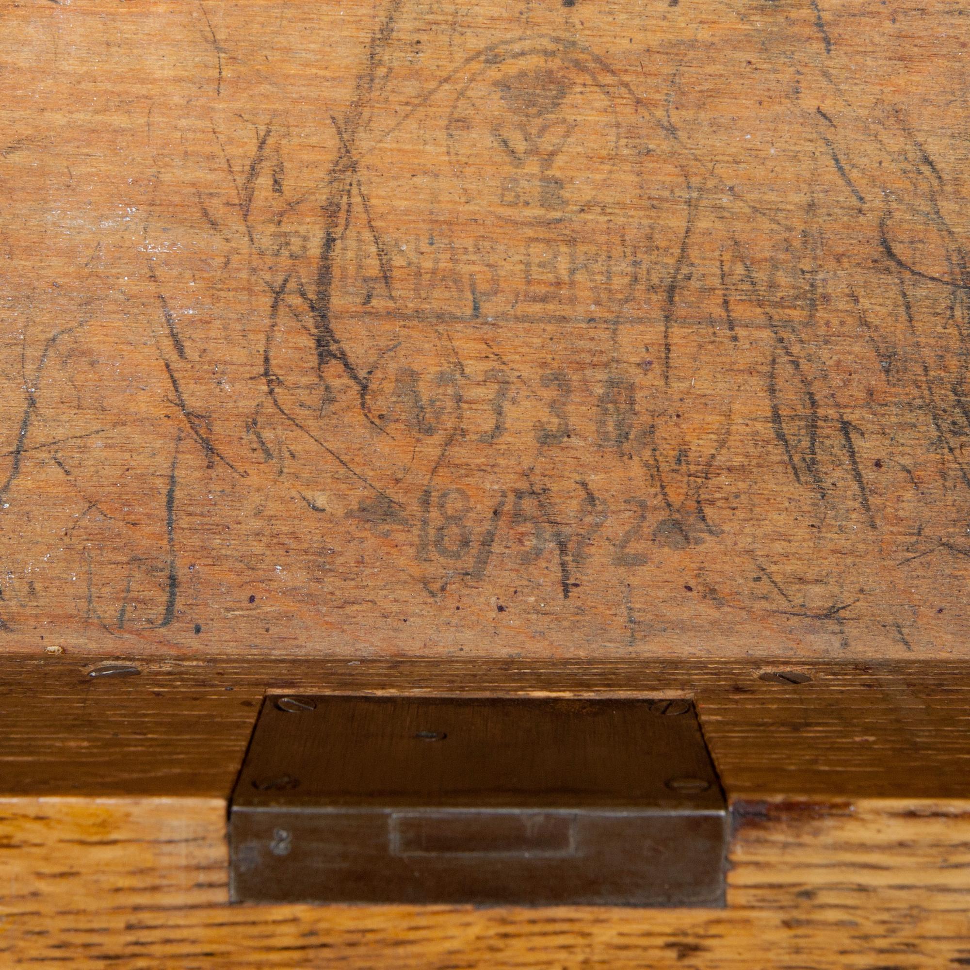 SKRIVBORD, ek, Billnäs, 1900-talets början.