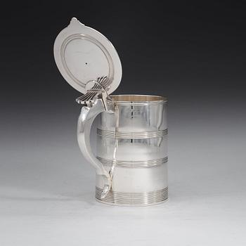 An English 18th century silver tankard, unidentified makers mark, London 1793.