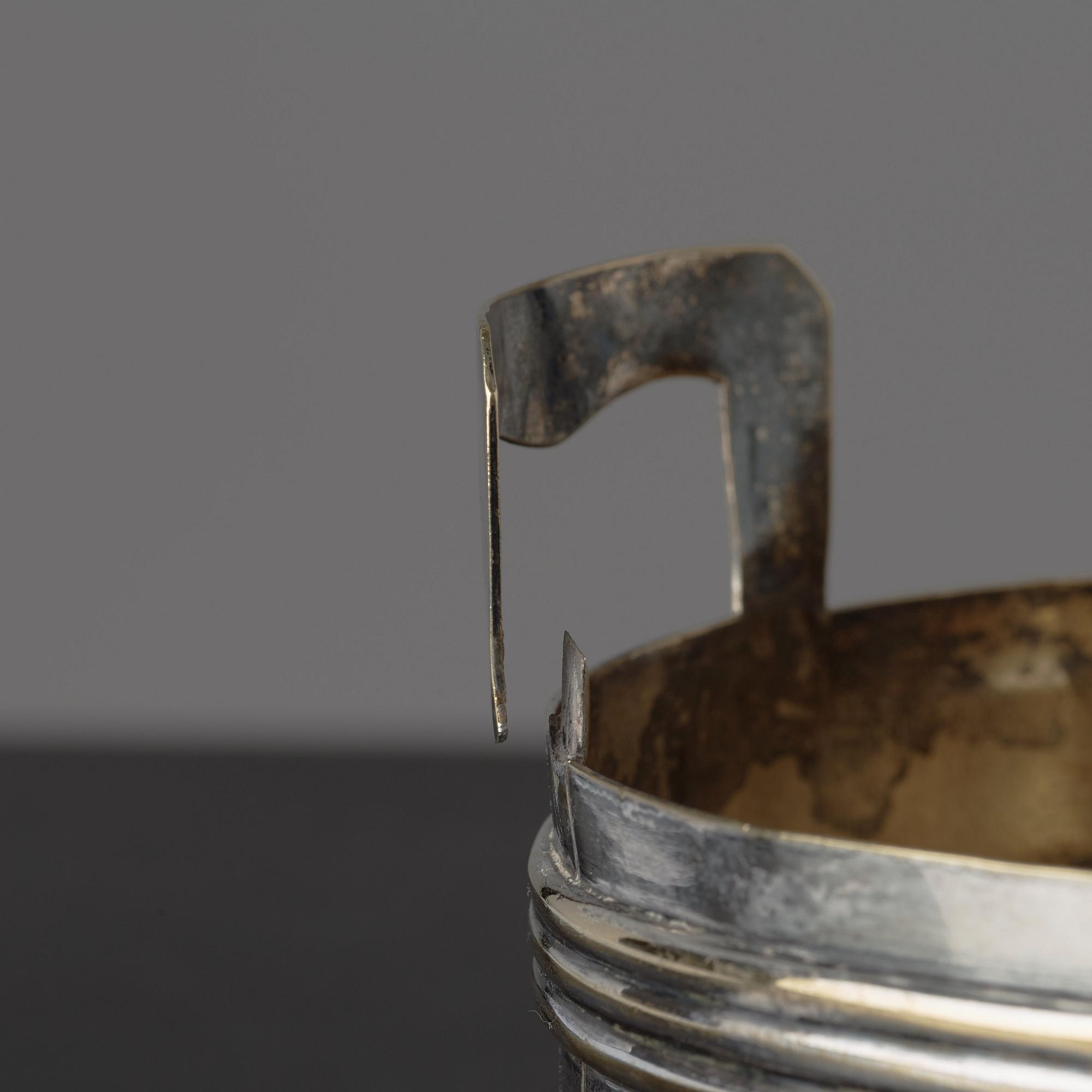 A late Gustavian early 18th century deep dish.