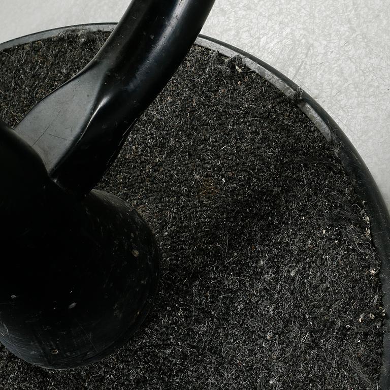 A "Globe" sofa by Peter Opsvik for Stokke Møbler, model in production from approx 1985.