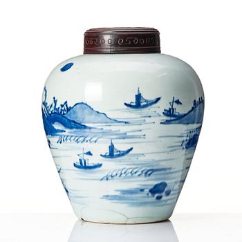 A blue and white Transitional jar, 17th Century.