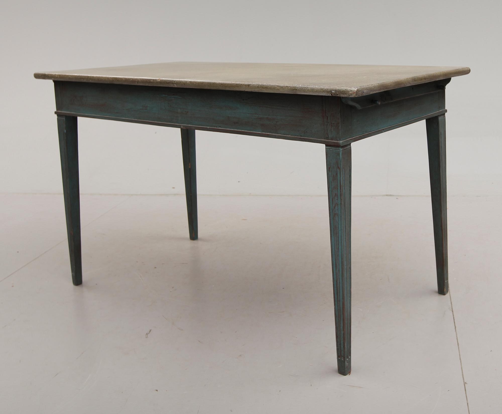 SKRIVBORD, 1800-talets första hälft.