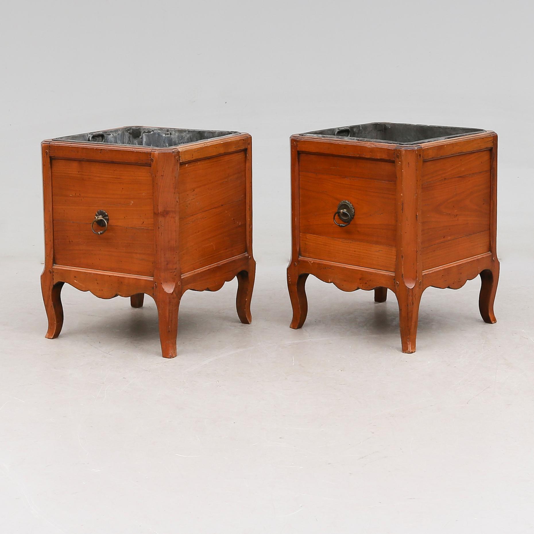 CHAMPAGNEKYLARE, 2 st, 1700-/1800-tal.