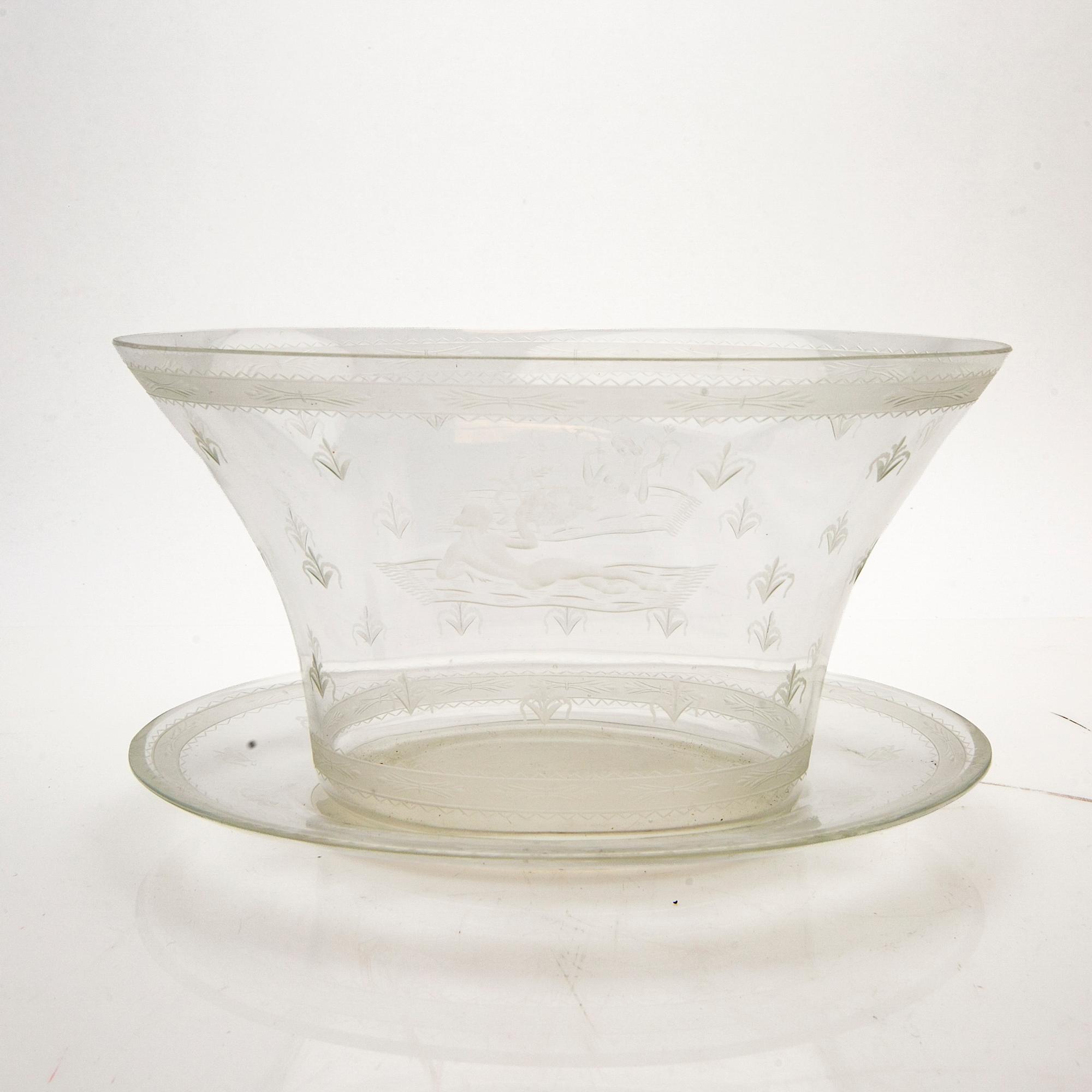 Edward Hald, Bowl with saucer, glass, Orrefors, 1920s.