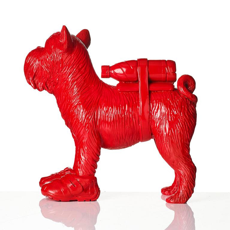 William Sweetlove, "Cloned Griffon Bruxellois with pet bottle"(Red).
