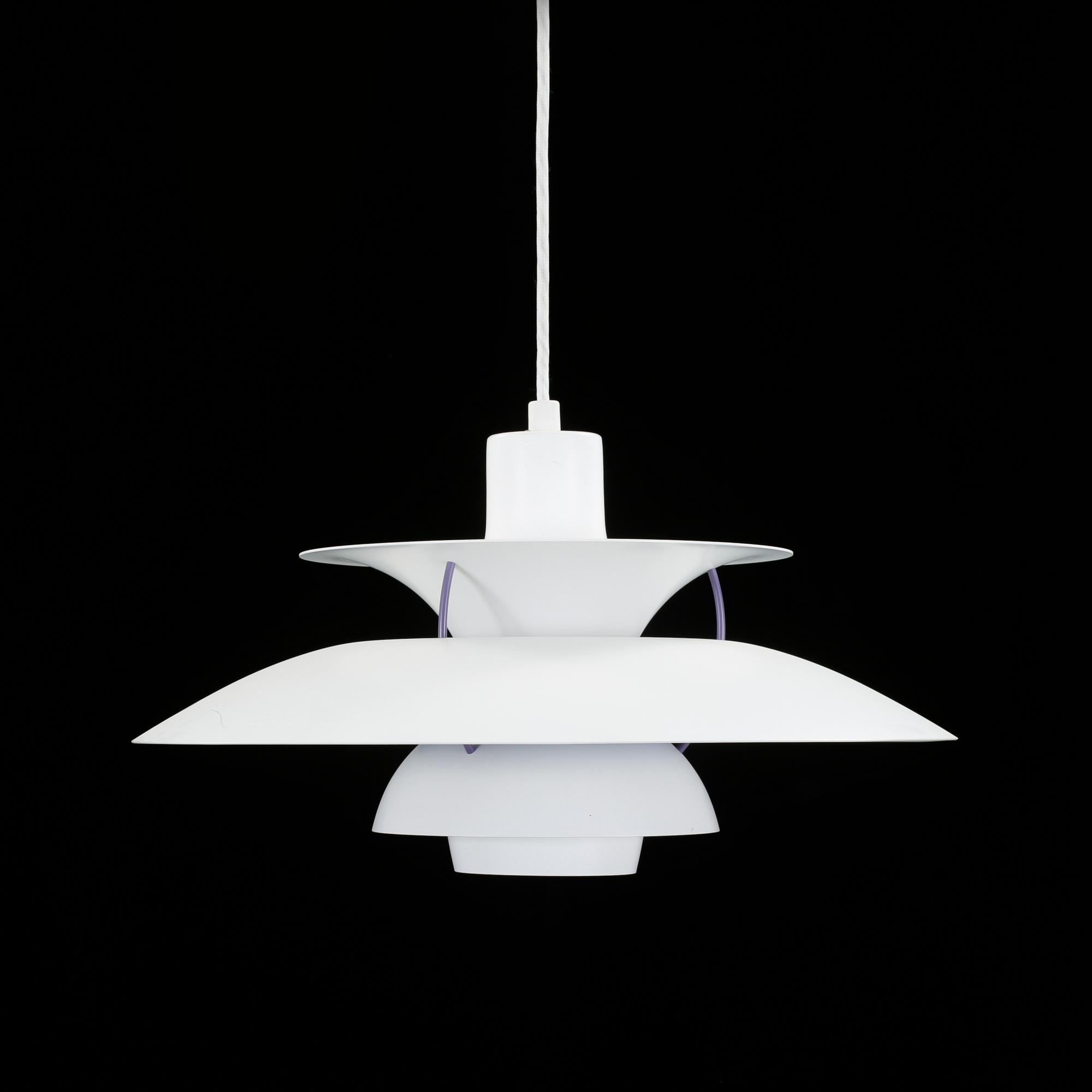 TAKLAMPA, PH-5, Poul Henningsen för Louis Poulsen, Danmark, 1900-talets andra hälft.