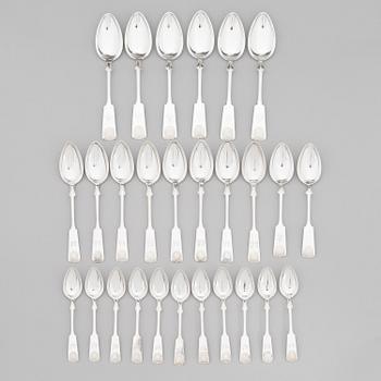 A 52-piece set of silver cutlery with seashell decoration, Finnish hallmarks 1922-1949.