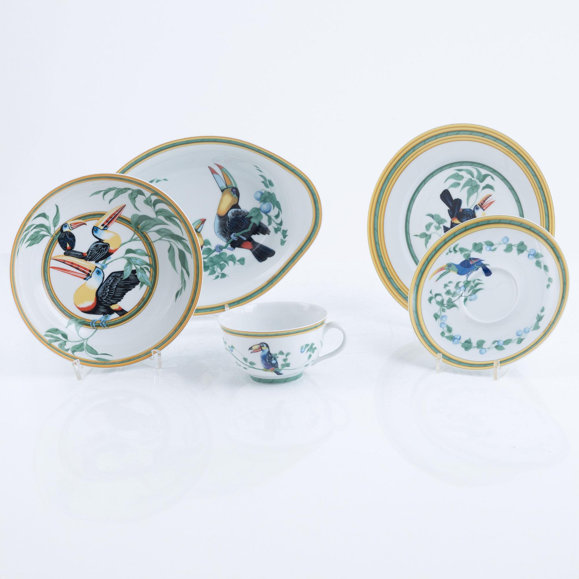 Hermès, "Toucans", service parts, 20 pcs, porcelain, France, 20th century.