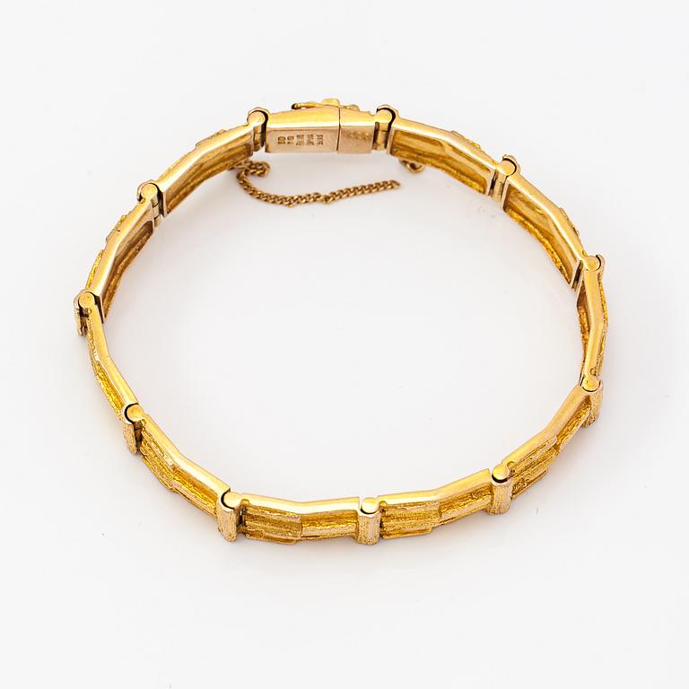 Björn Weckström, A 14K gold bracelet "Cascade". Lapponia 1973.