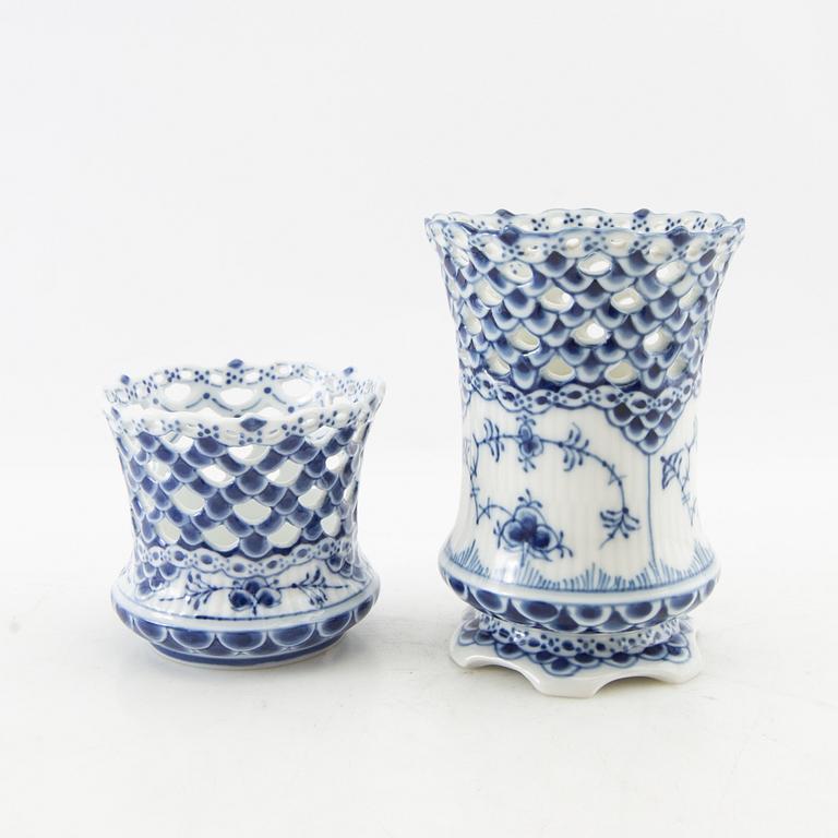 Service pieces 9 pcs "Musselmalet" mostly full lace Royal Copenhagen Denmark 20th century porcelain.