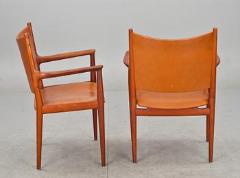 KARMSTOLAR, ett par, "JH-513", Hans J. Wegner, Johannes Hansen.