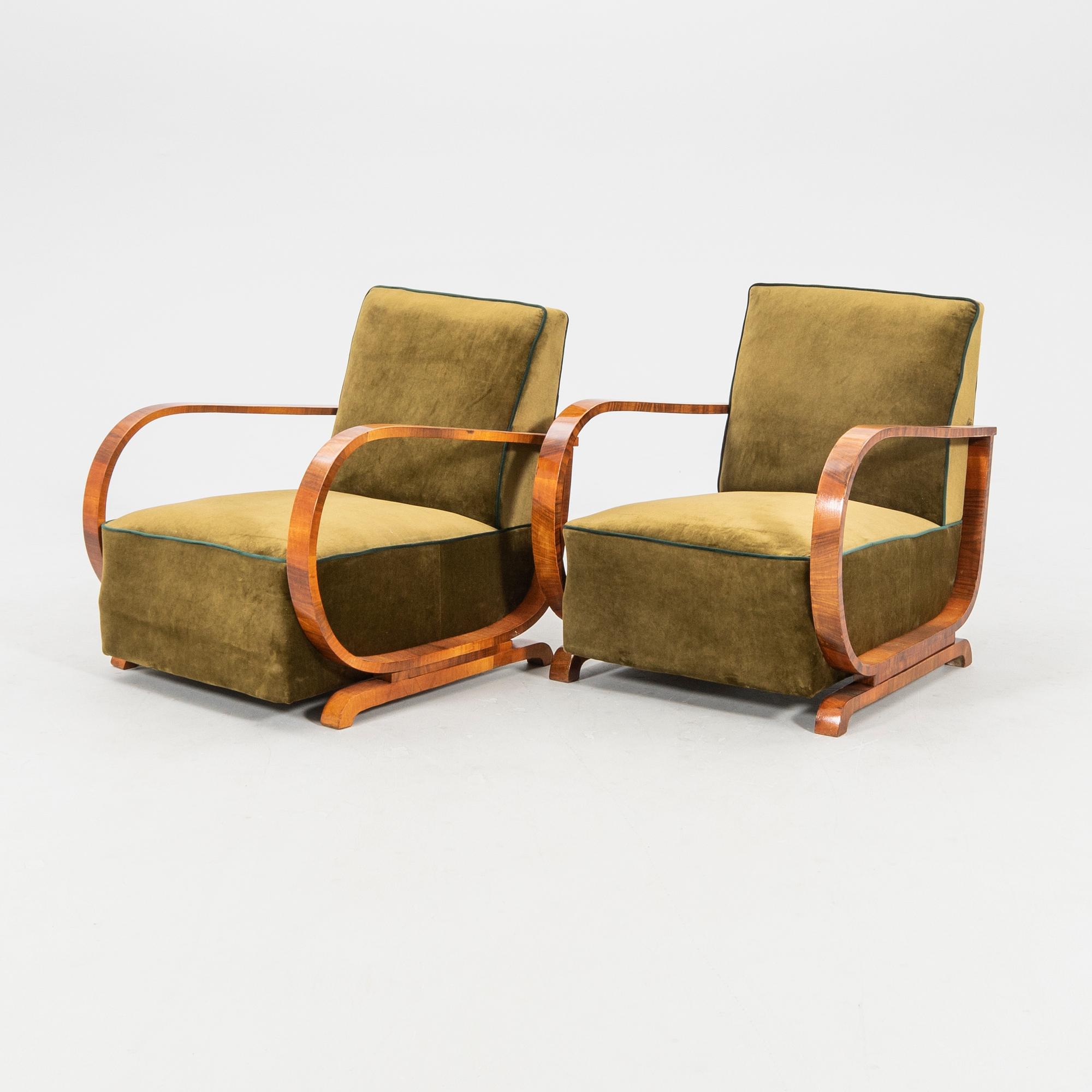 Armchairs, a pair, Art Deco, first half of the 20th century.