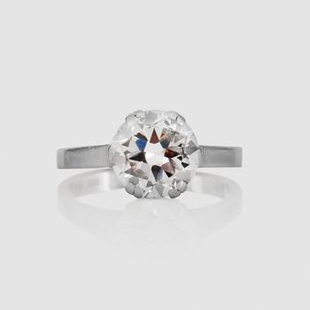 1257. RING med äldre slipad diamant ca 2.60 ct. Kvalitet ca G-H/VS.