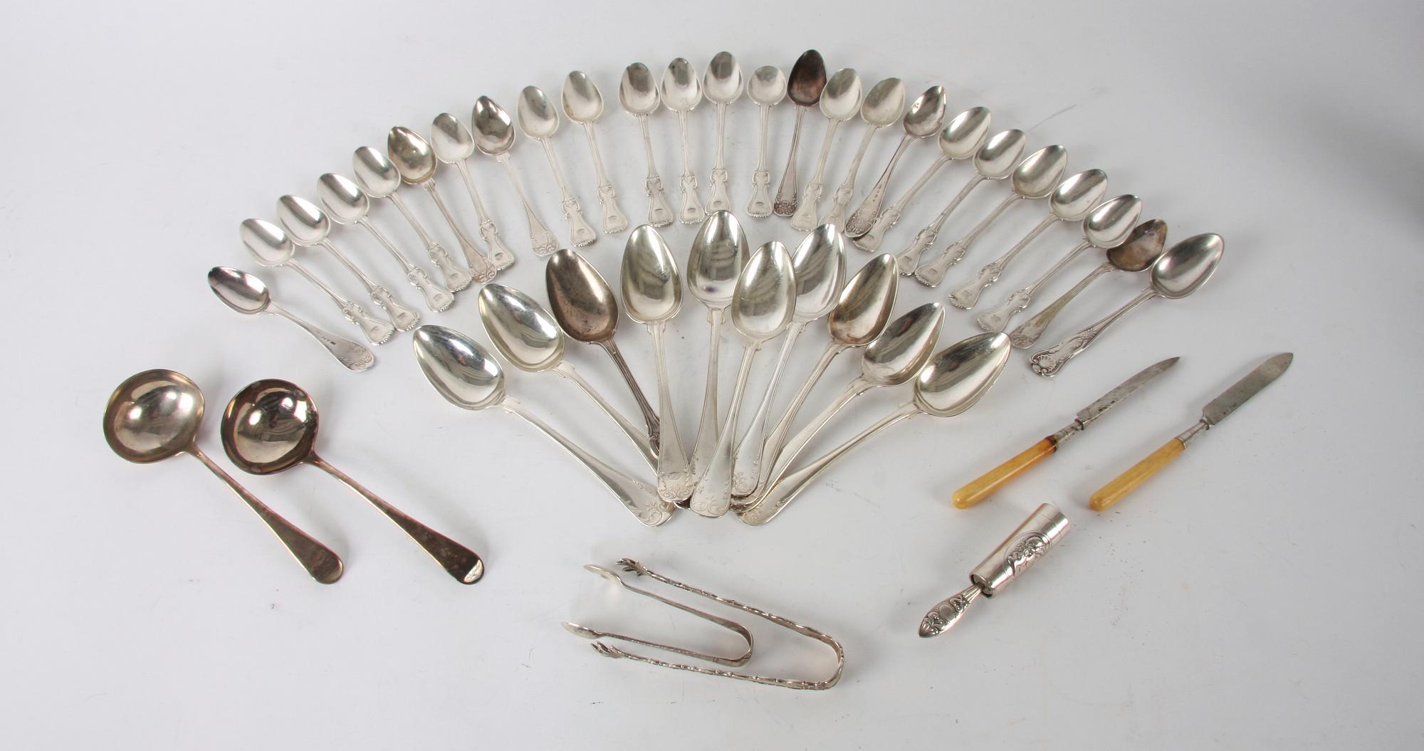 PARTI BESTICK, c:a 35 delar, silver, England och Sverige.