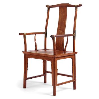 1118. A Chinese 'official's hat' chair, Guanmaoyi, 20th century.