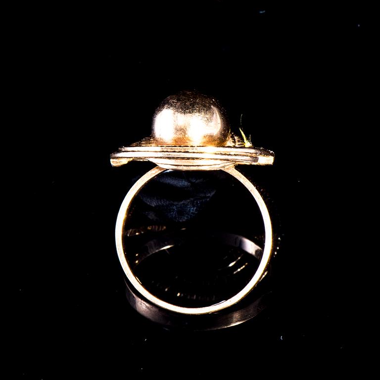 RING, 14K guld. Åbo 1973. Vikt ca 5,3 g.