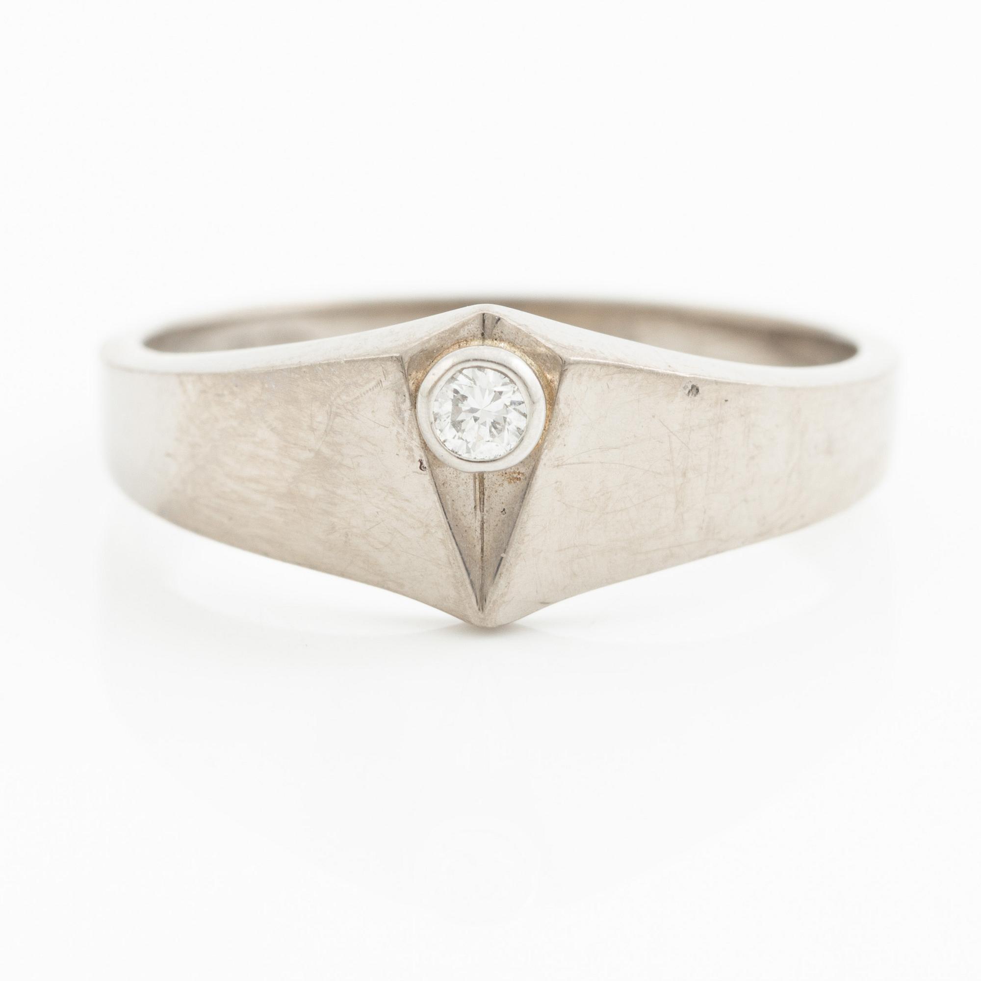 Lapponia, ring 18K white gold set with a round brilliant-cut diamond, Finland 1977.