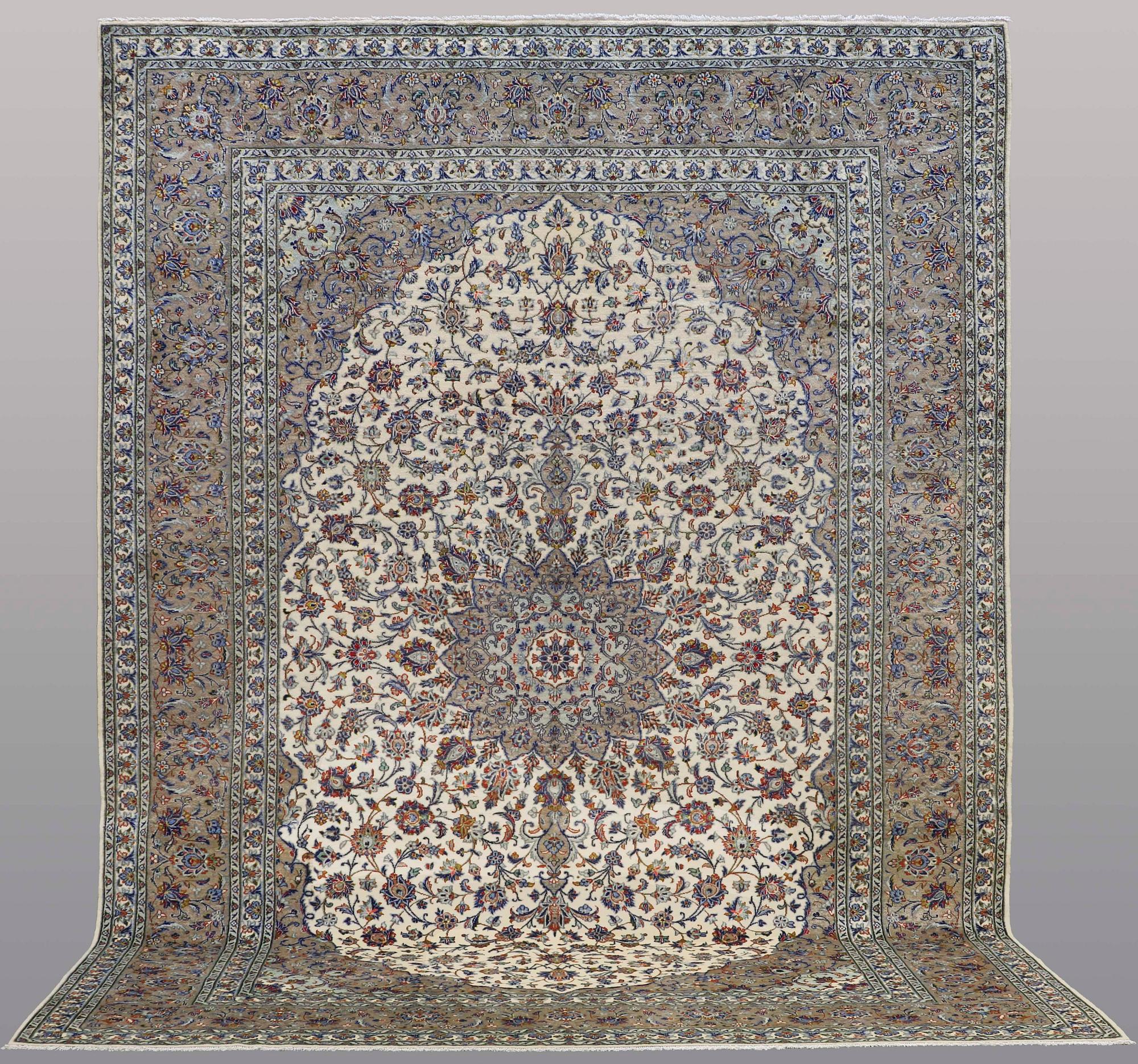 MATTA, Keshan, ca 395 x 292 cm.