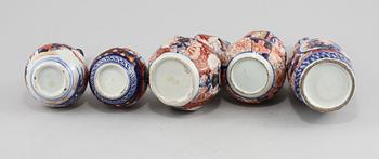 VASER, 5 st, porslin, Japan, 1800/1900-tal.