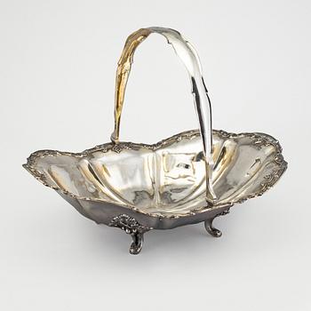 A Russian mid 19th century parcel-gilt bread basket, mark of Carl Adolf Seipel, St Petersburg 1855.