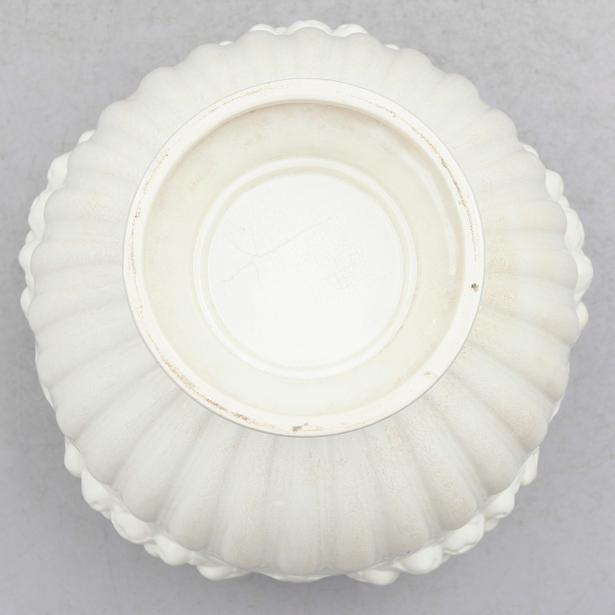 URNA, majolika, omkring år 1900.