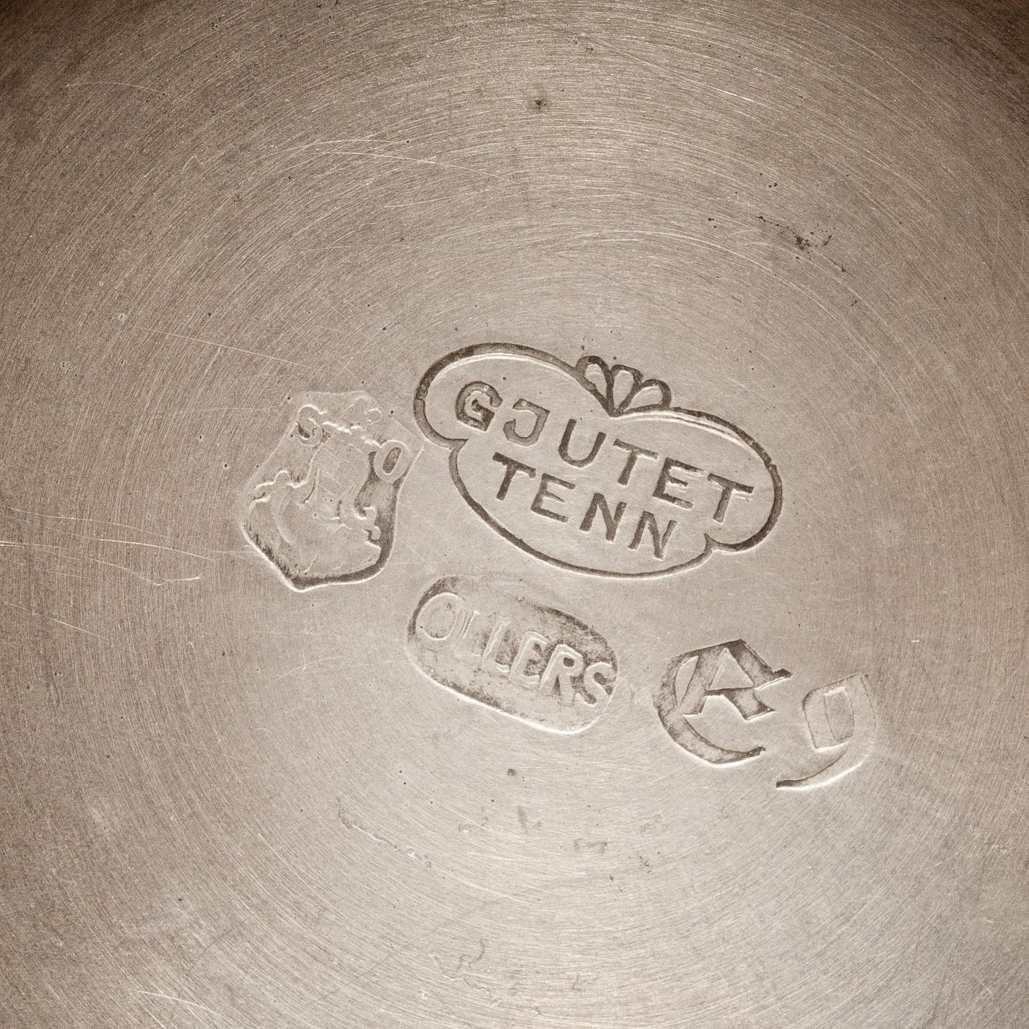 VAS, tenn, Edvin Ollers, märkt "Gjutet tenn Ollers",1956.