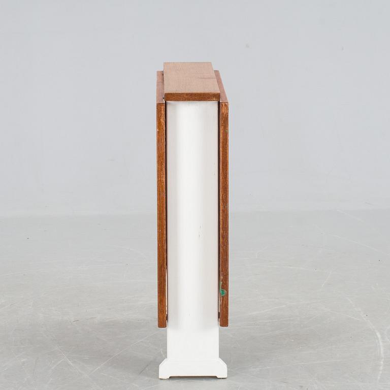 SLAGBORD, "Vapensmeden", Carl Malmsten.