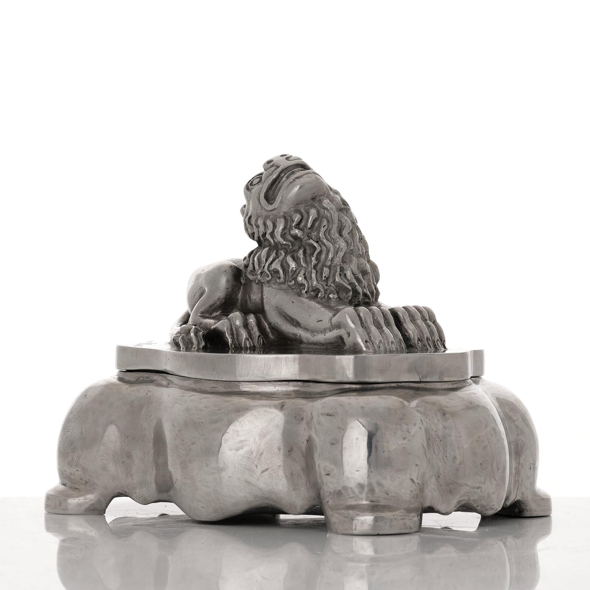 Anna Petrus, a polished pewter inkstand, Herman Bergman, Stockholm 1932.