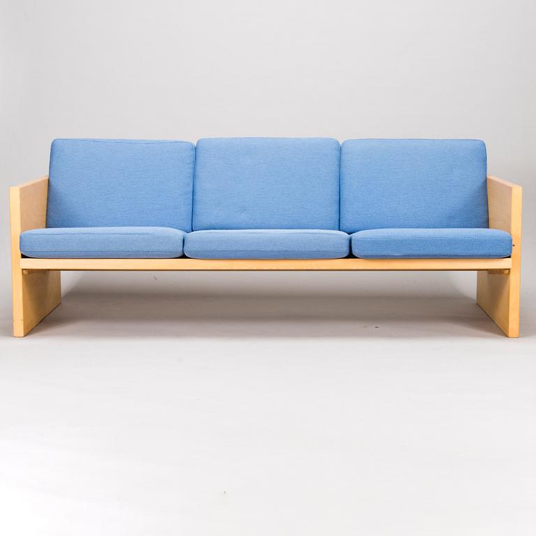 BEN AF SCHULTEN, a late 20th century '547A' sofa for Artek, Finland.