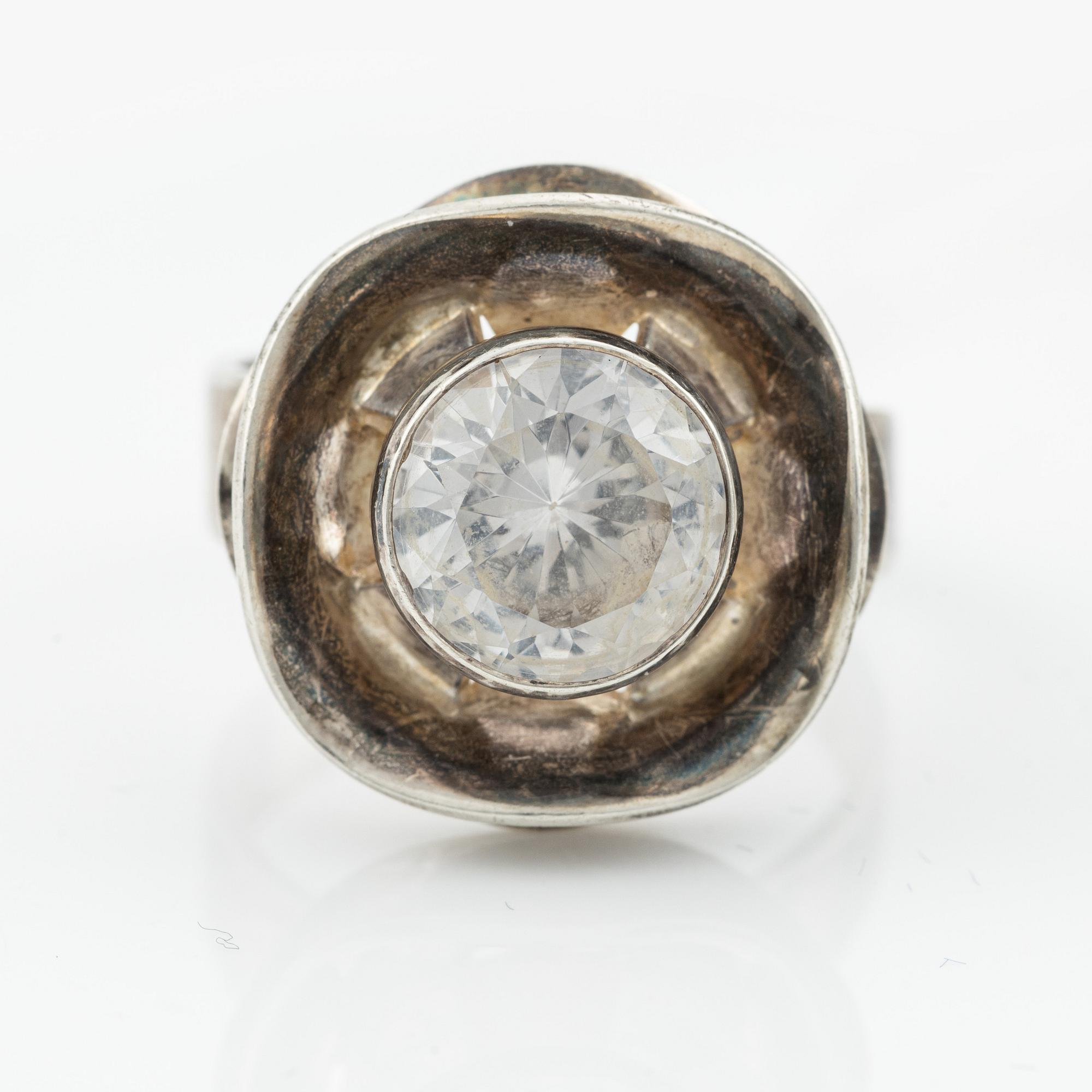 Bangle and ring, silver with quartz and synthetic white stone.