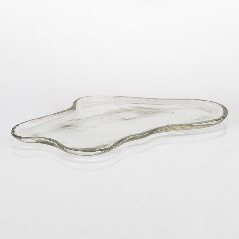 Alvar Aalto, a 1939-1940 dish '9748' signed Alvar Aalto for Karhula Glassworks, Finland.