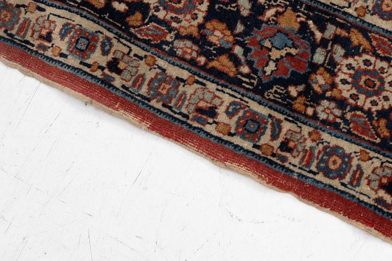 An oriental rug, c. 180 x 140 cm.