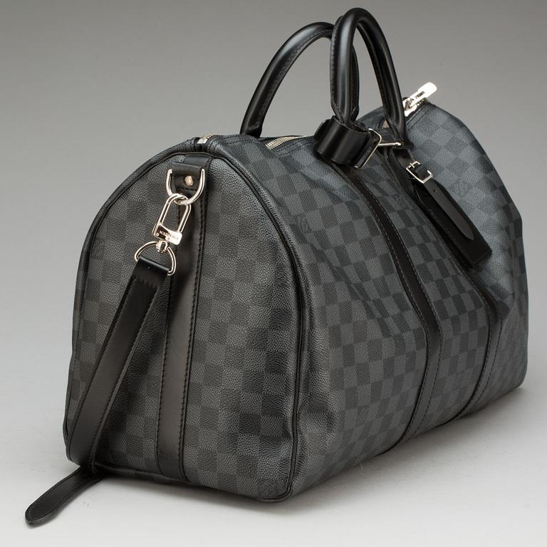 VÄSKA, "Keepall 45 bandouliere damier graphite", Louis Vuitton.