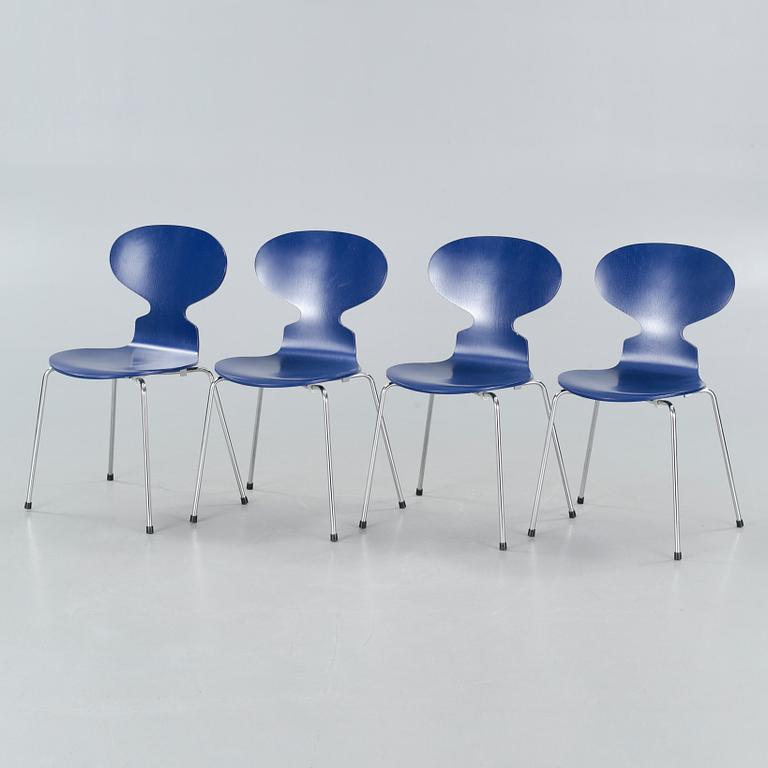 ARNE JACOBSEN, stolar, 4 st, "Myran", Fritz Hansen, daterade 2003.