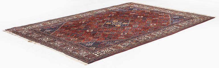 An antique Joshagan carpet, central Persia, c. 308 x 209 cm.