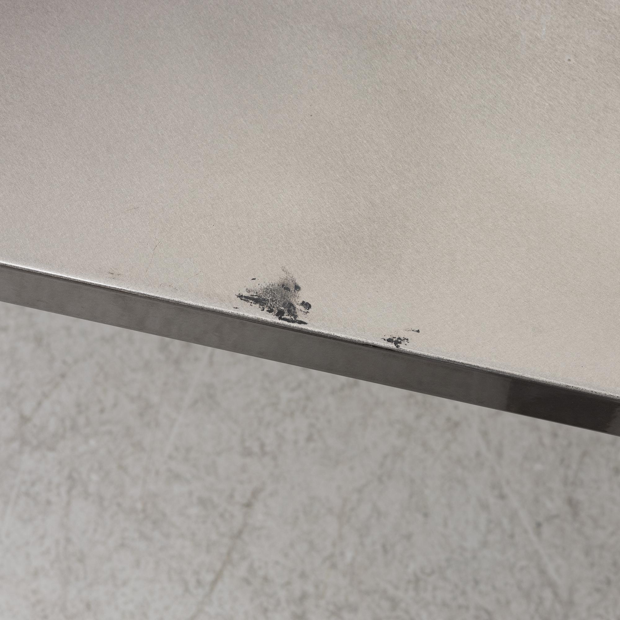 Bord, Tolix, 2000-tal.