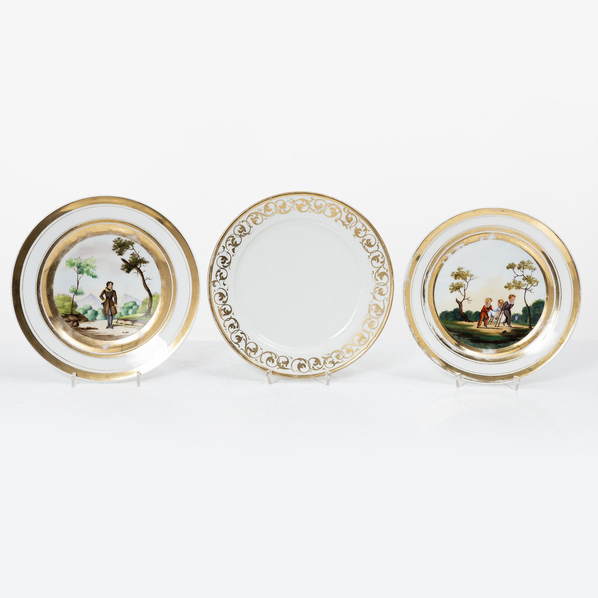 Service pieces, 12 pcs, porcelain, Empire, first half of the 19th century.