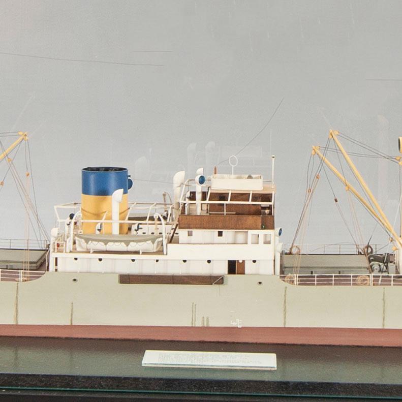 A ship model, M/S Hammaren, launched 1930.
