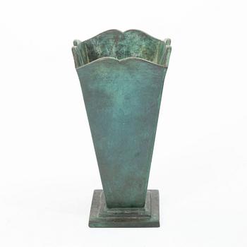 Guldsmedsaktiebolaget (GAB) vase, Swedish Grace, 1930s.