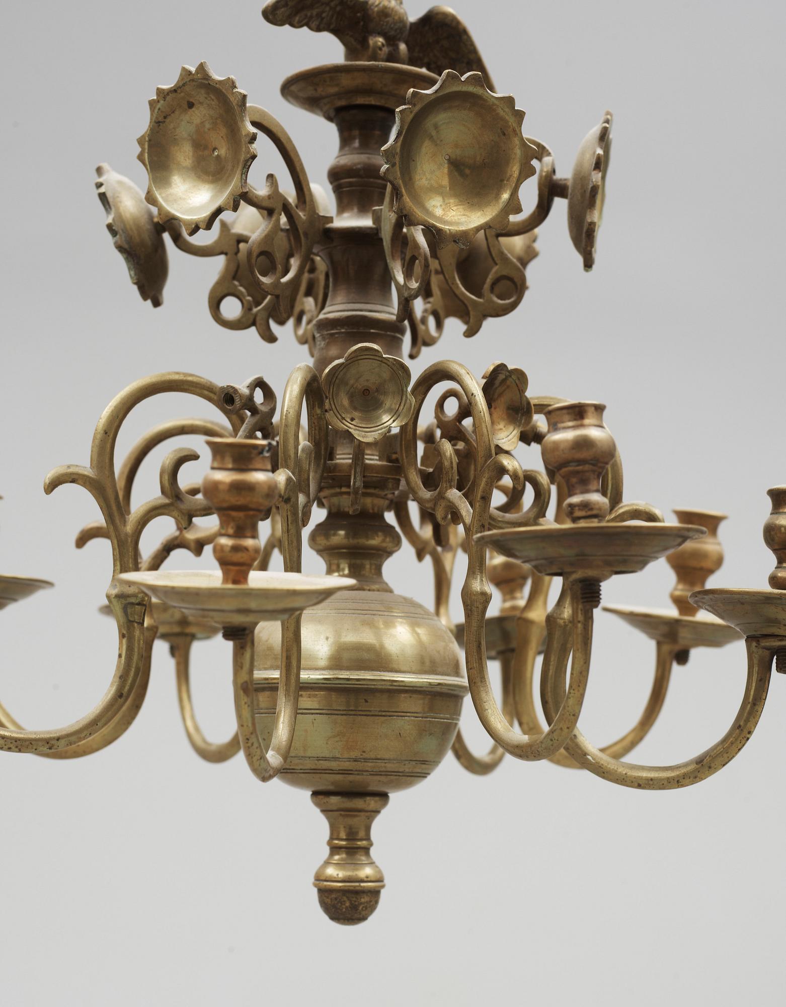 AMPEL, mässing, barock, 1700-tal. Höjd 55 cm.