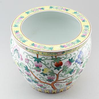 URNA, porslin, Kina, sent 1900-/2000-tal.