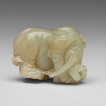 602. A Chinese nephrite figure of an elephant, 20th Century.