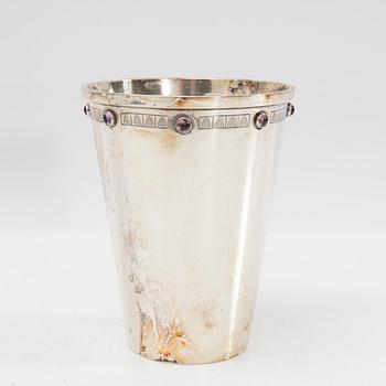 Tage Göthlin, cup with amethysts, silver, Tesi, Gothenburg, 1958.