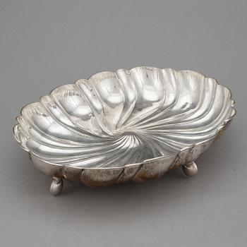 SKÅLFAT, silver, Ungern, 1937-1965. Vikt ca 400 gram.