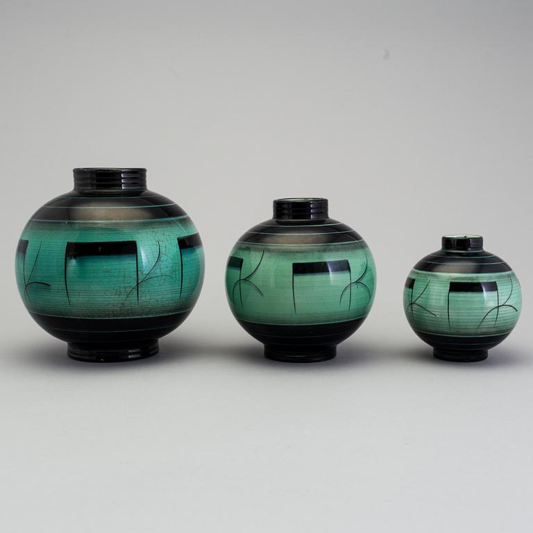 ILSE CLAESSON, 3 vaser "Serie V", flintgods. Rörstrand 1930-tal.