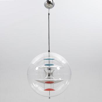 Verner Panton, taklampa, "VP Globe", Verpan, Danmark, sent 1900-tal/2000-talets början.