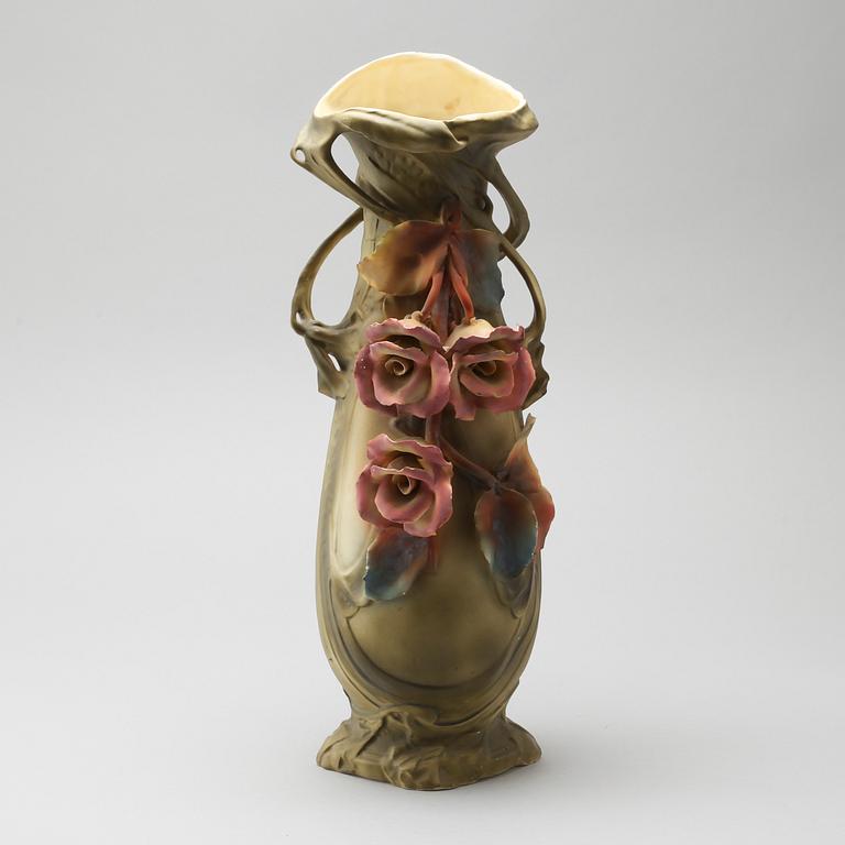 An early 20th century jugend vase from Royal Dux in ceramic.