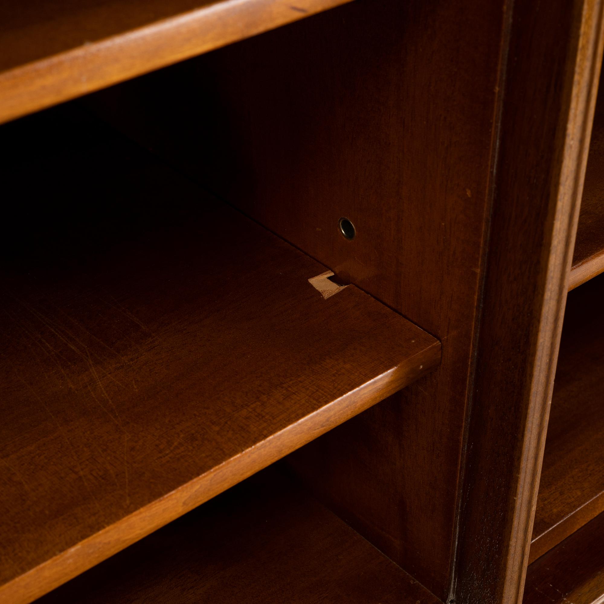 A mahogany veneered Swedish Modern display cabinet, 1940's/50's.